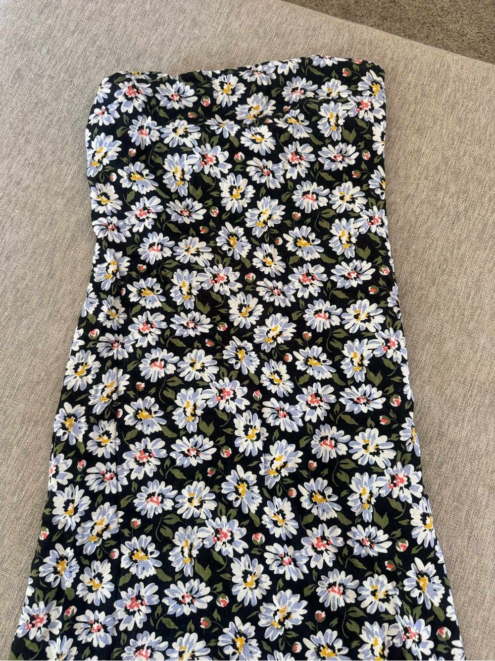 Sadie & Sage Black Lined Dress with Floral Trim